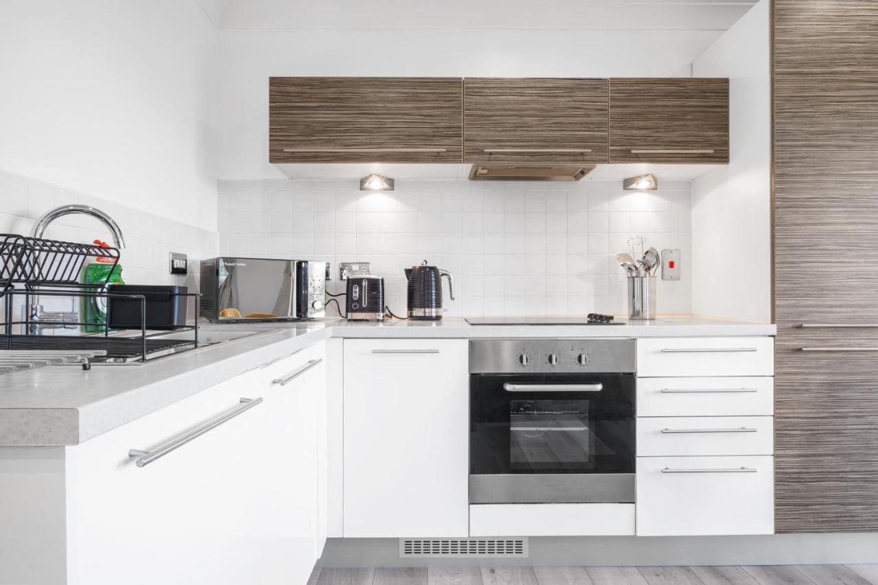 Ebra Stays - Luxury 2 Bedroom Apartment - Birmingham Buitenkant foto