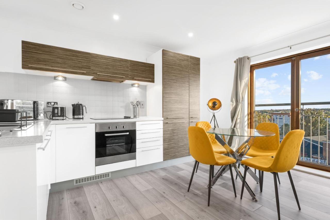Ebra Stays - Luxury 2 Bedroom Apartment - Birmingham Buitenkant foto