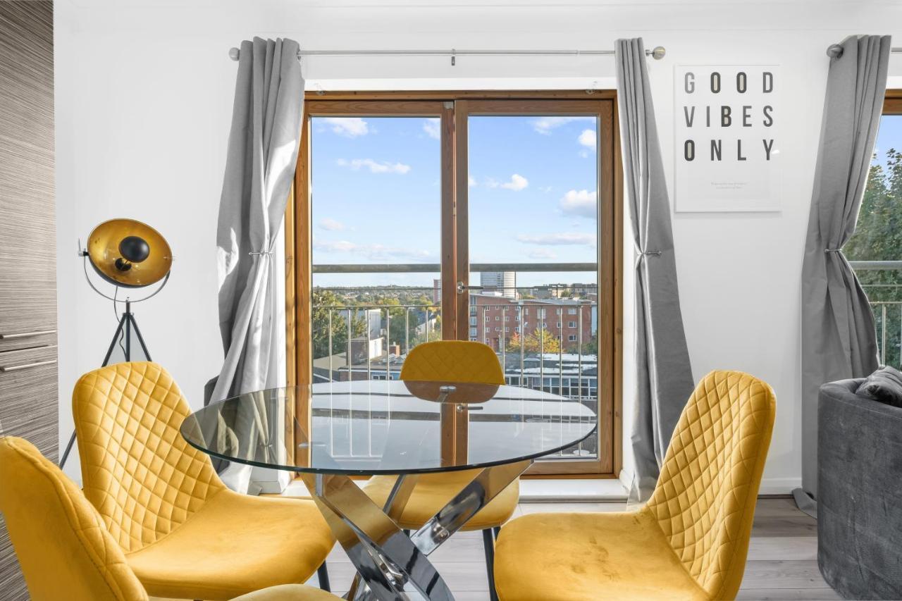 Ebra Stays - Luxury 2 Bedroom Apartment - Birmingham Buitenkant foto